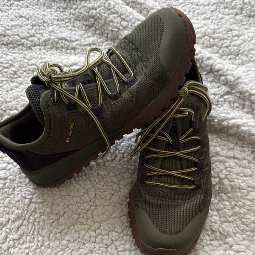 *Like New* Columbia Fairbanks Trail Shoe